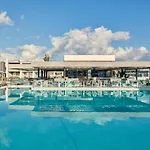 Atlantica Dreams Ξενοδοχείο 5*